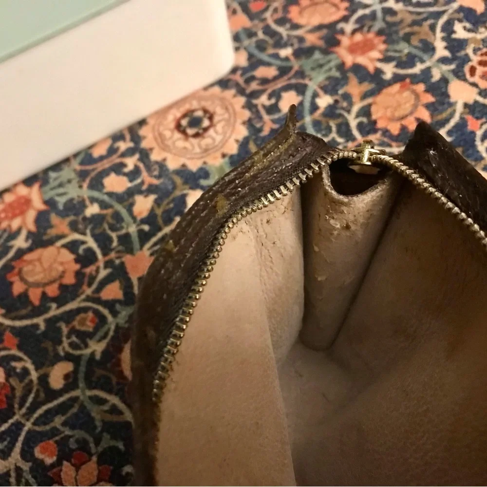 🤗 SOLD 👏🏻👏🏻👏🏻 Louis Vuitton Trousse Wristlet Pouch - Picture 12 of 13